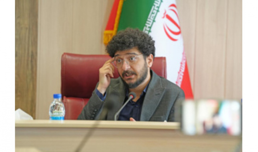 بازنمایی شبکه‌های اجتماعی الزاماً معادل افکار عمومی واقعی نیست/ داده به‌تنهایی کفایت نمی‌کند