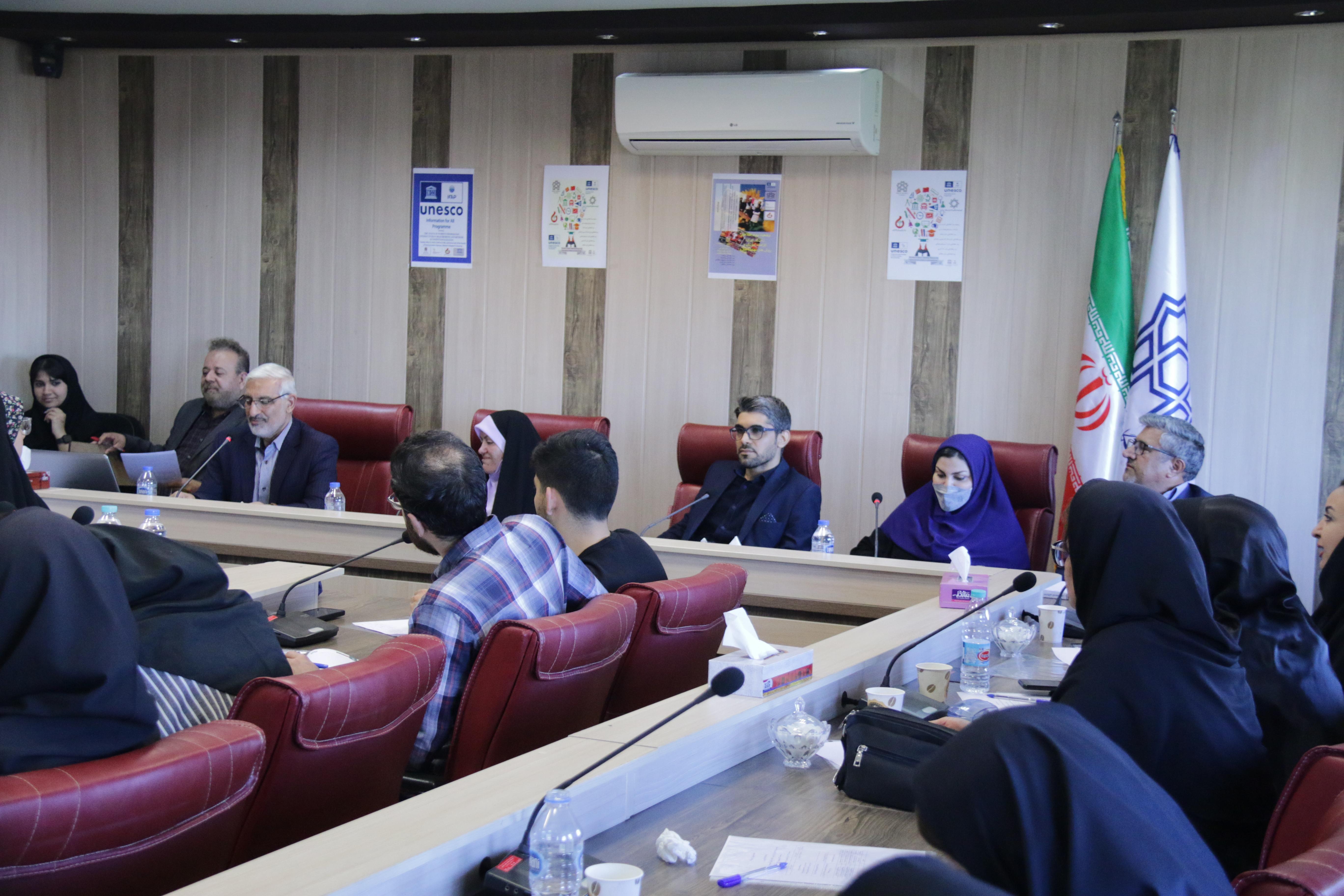 کارگاه «سواد اطلاعاتی زنان در ایران: الزامات و روش های نهادینه سازی» در دانشگاه علامه طباطبائی
